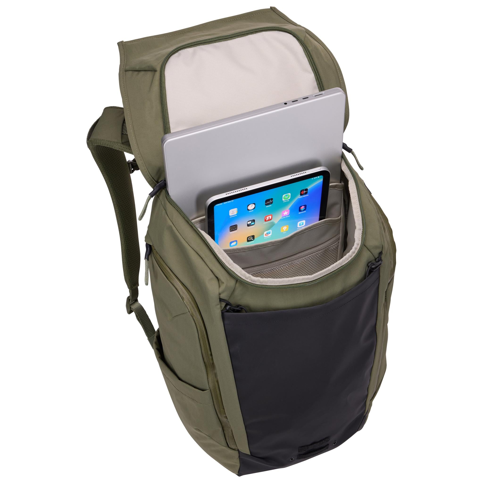Thule Luggage Paramount Commuter Backpack 28L