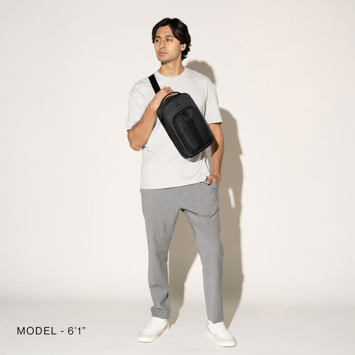 Travelpro Altitude Crossbody 6L