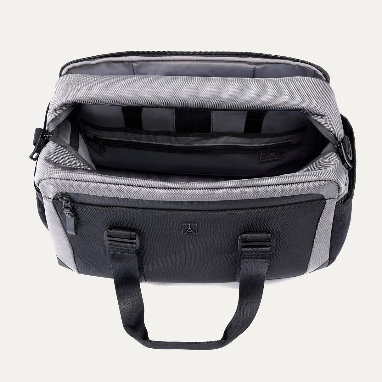 Travelpro Altitude Day-to-Day Duffel