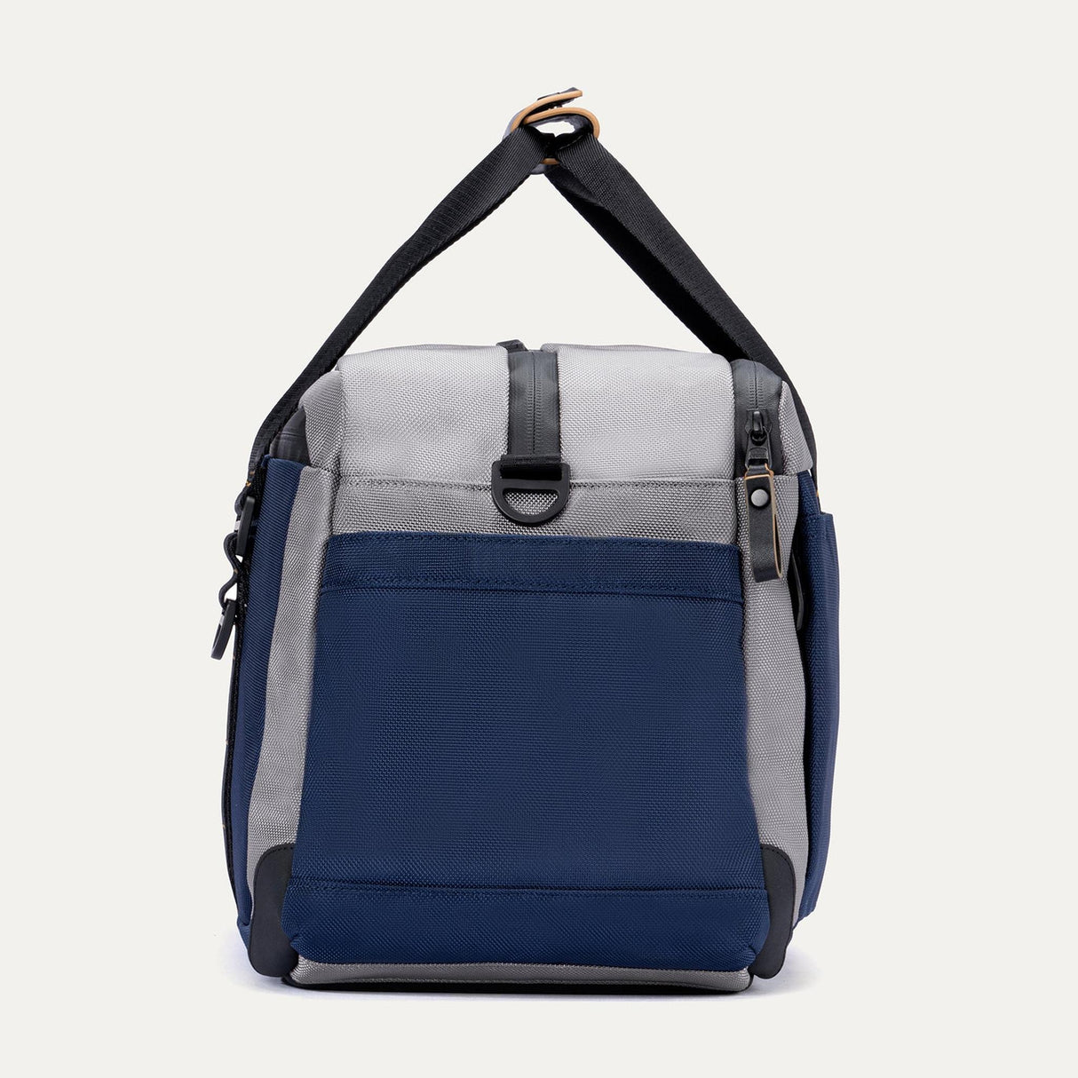 Travelpro Altitude Day-to-Day Duffel