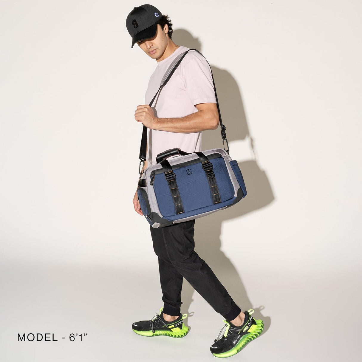 Travelpro Altitude Day-to-Day Duffel