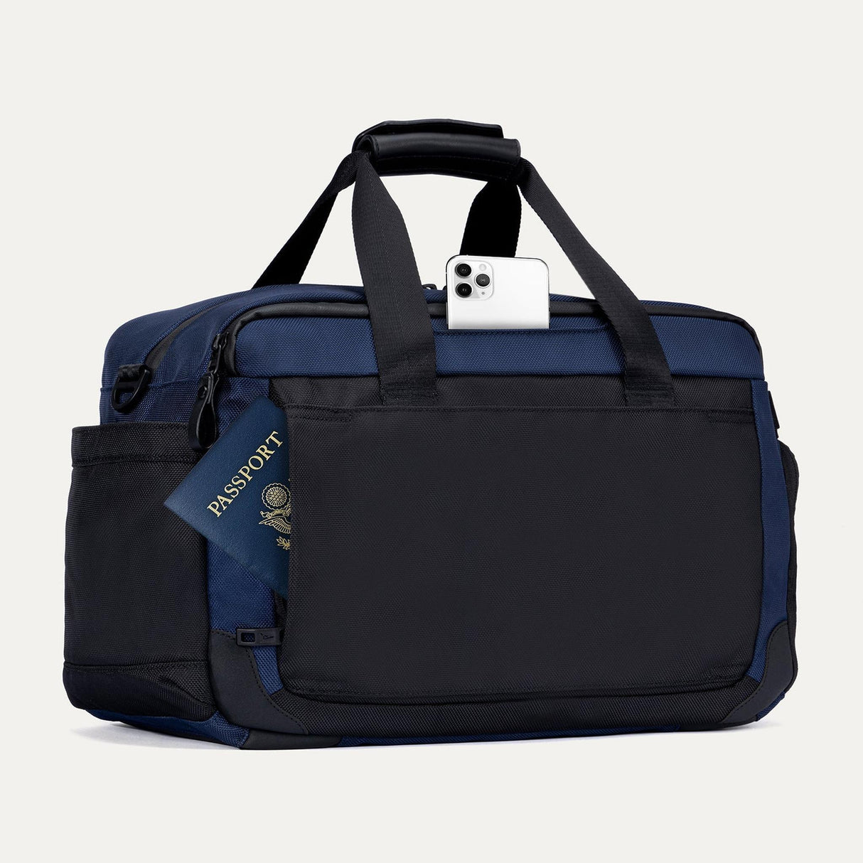 Travelpro Altitude Day-to-Day Duffel