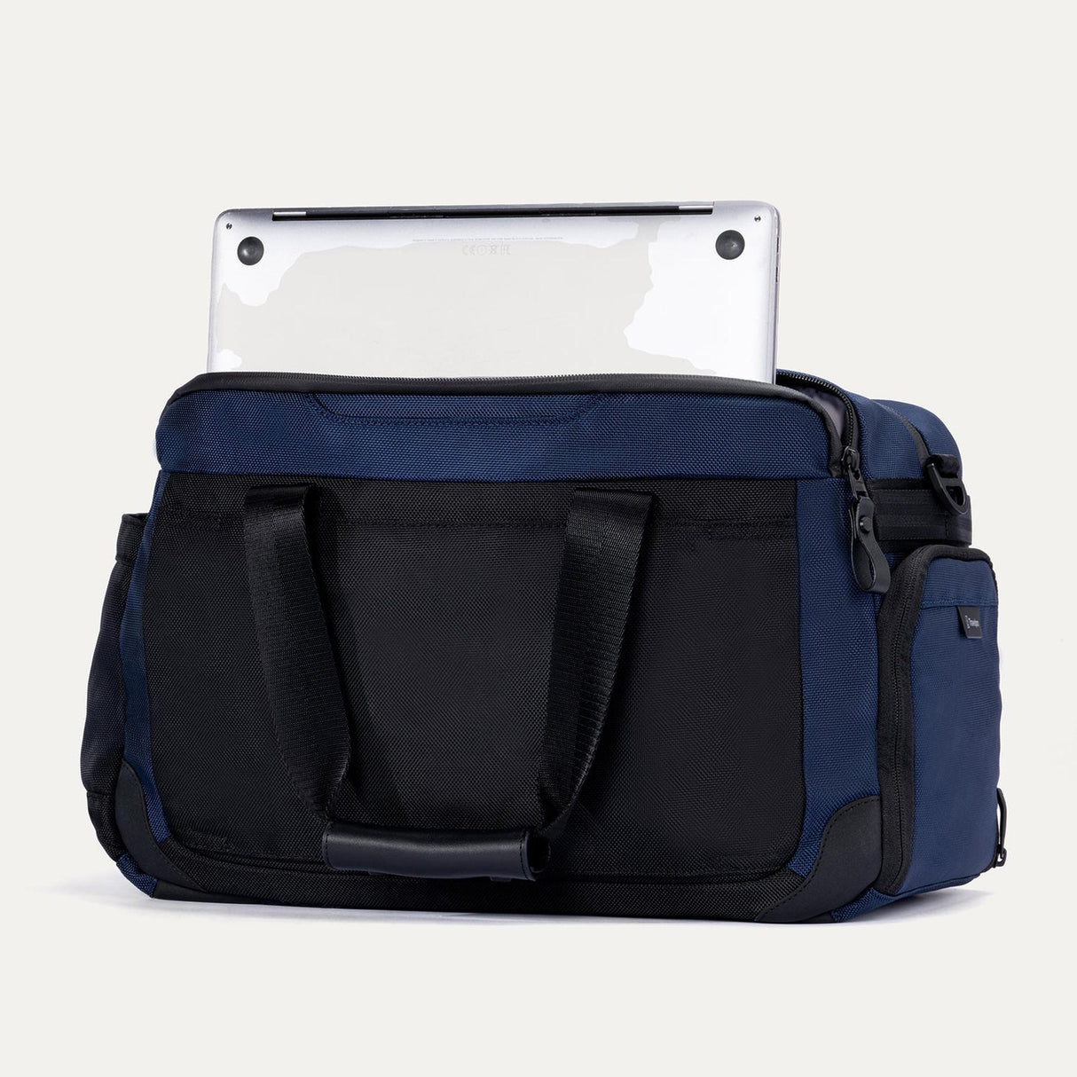 Travelpro Altitude Day-to-Day Duffel