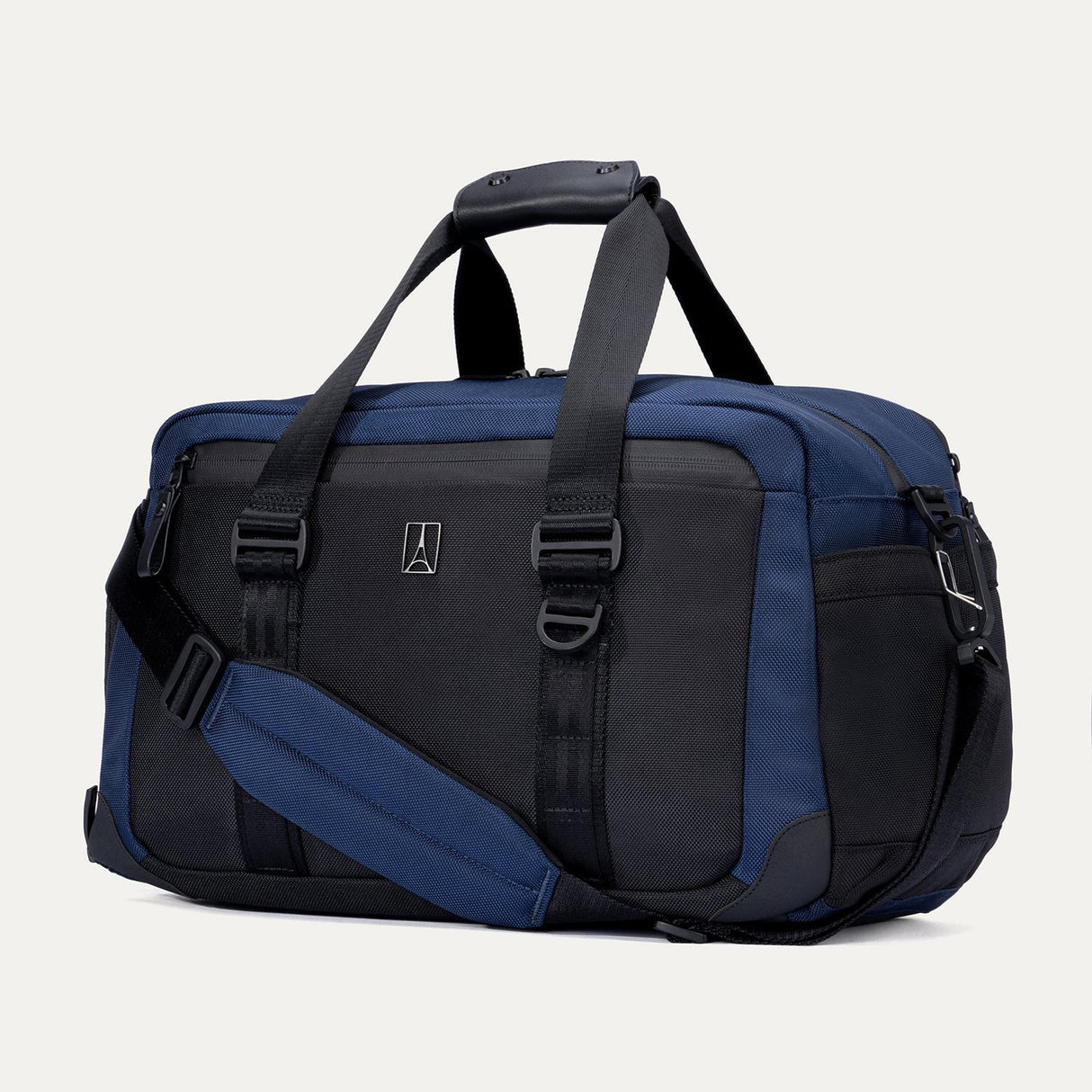 Travelpro Altitude Day-to-Day Duffel