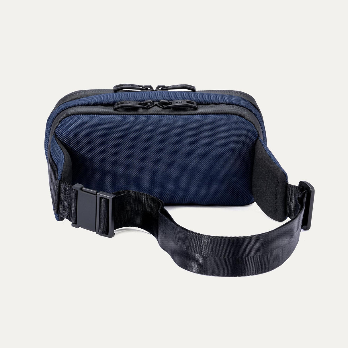 Travelpro Altitude Sling 2L