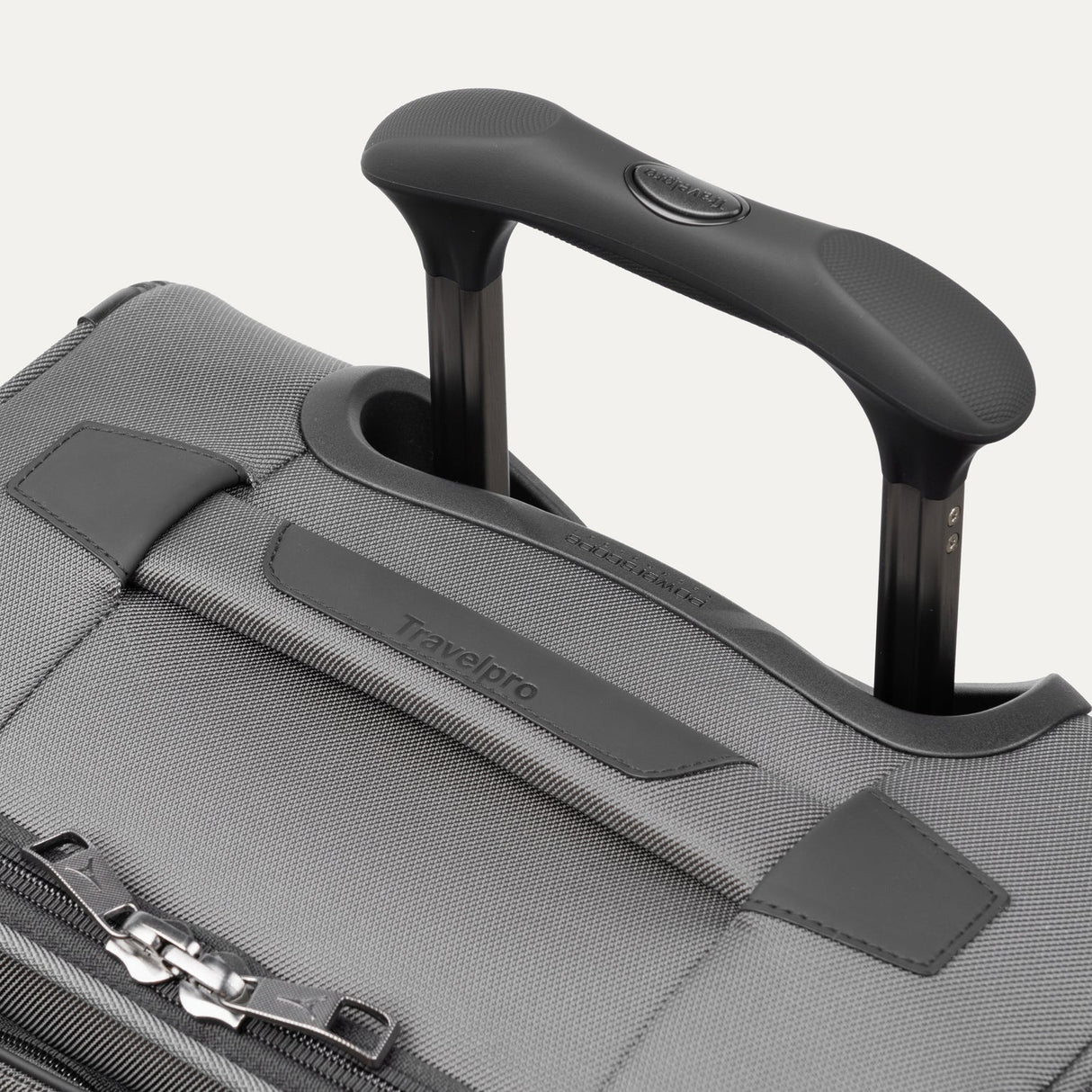 Travelpro Crew Classic Carry-On / Medium Check-In Set