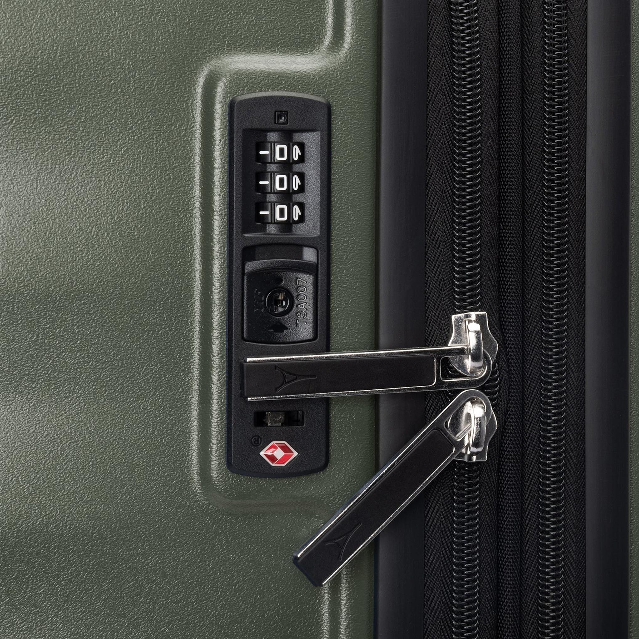 Travelpro Maxlite Air V2 Large Check-in Expandable Spinner