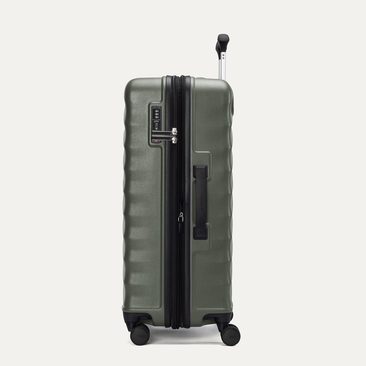 Travelpro Maxlite Air V2 Medium Check-in Expandable Spinner