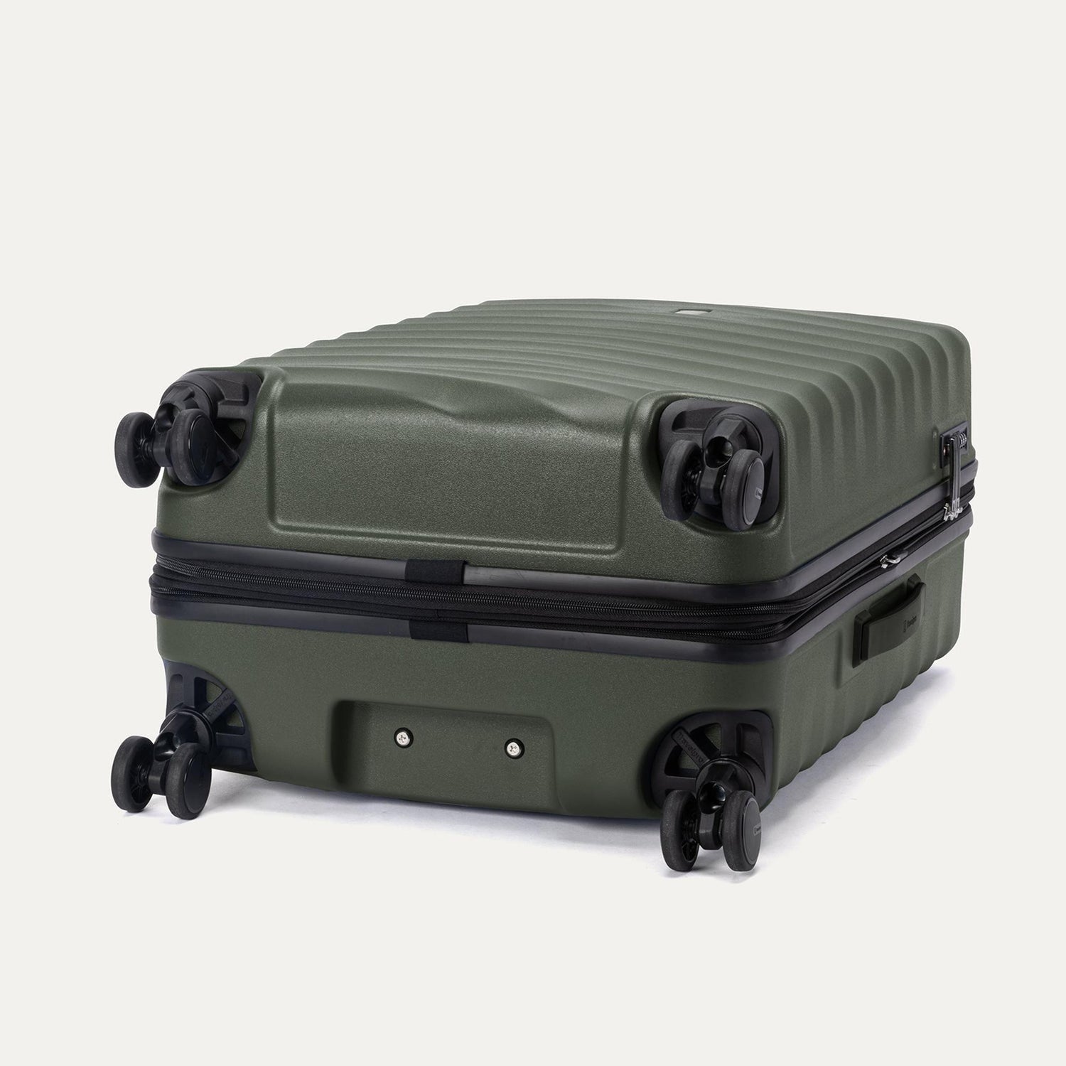 Travelpro Maxlite Air V2 Medium Check-in Expandable Spinner