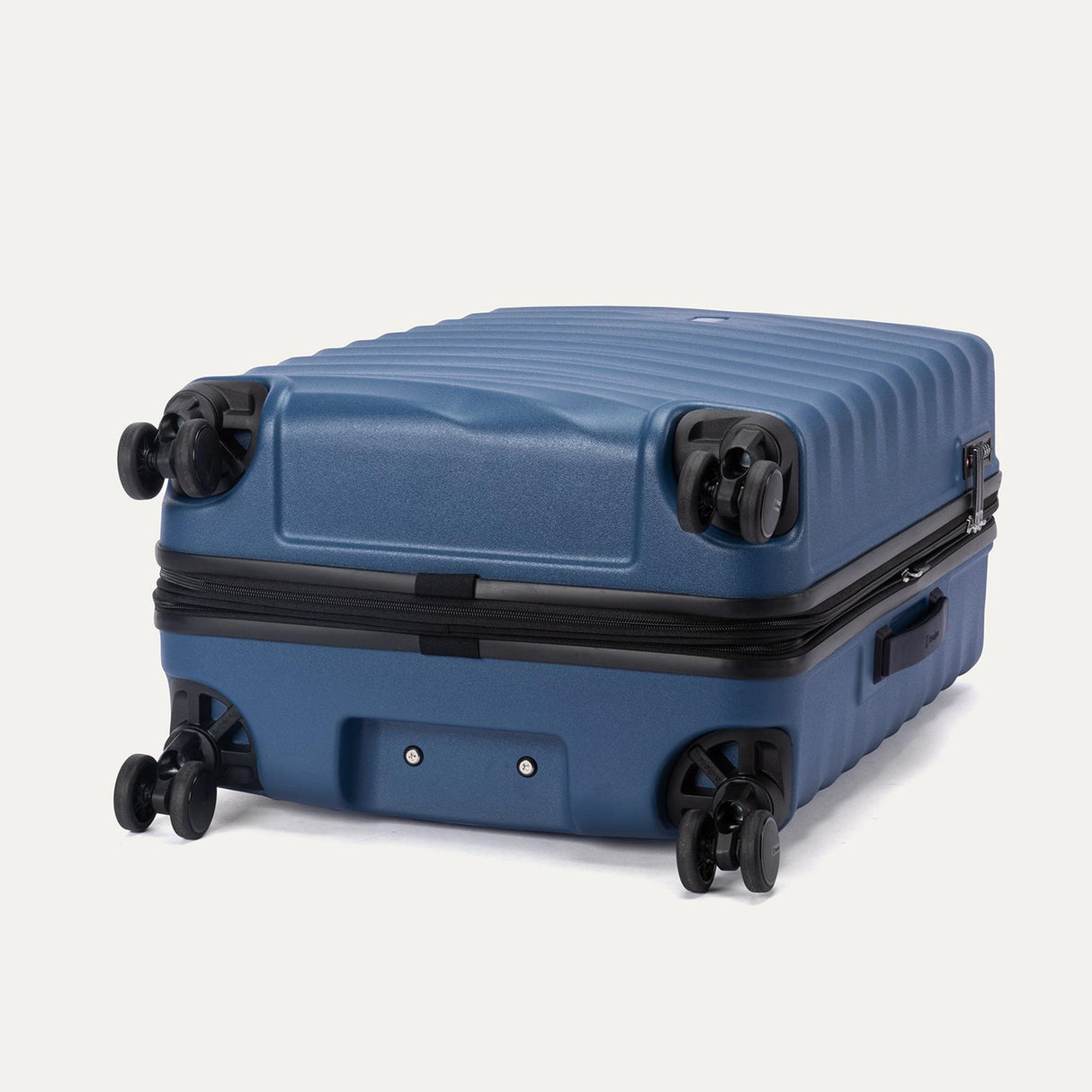 Travelpro Maxlite Air V2 Medium Check-in Expandable Spinner