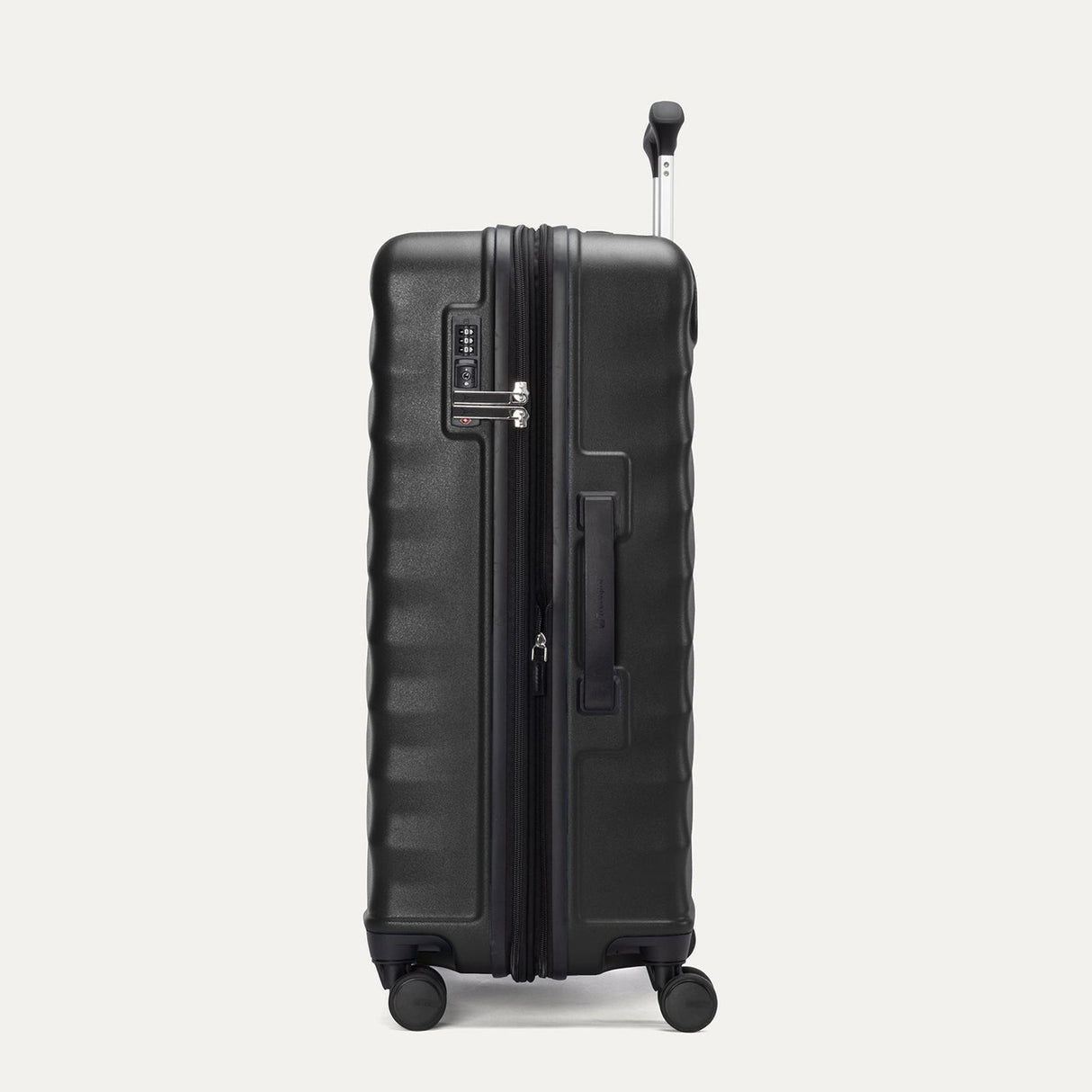 Travelpro Maxlite Air V2 Medium Check-in Expandable Spinner
