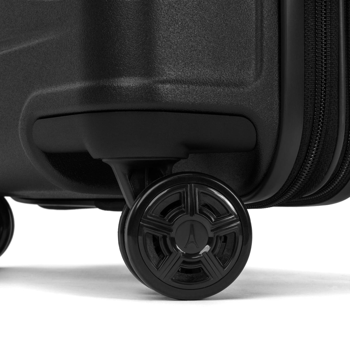 Travelpro Platinum Elite Hardside Carry-on Expandable Spinner