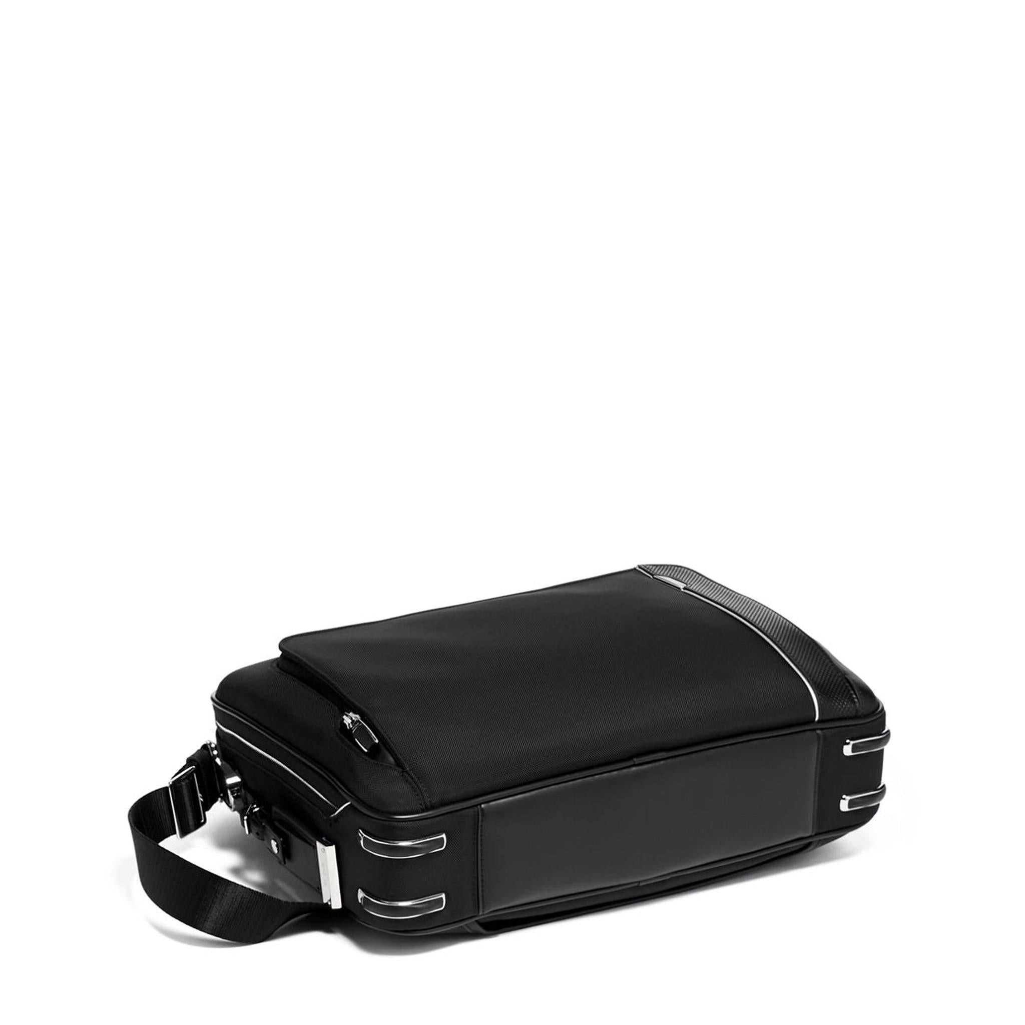 Tumi Arrive Sadler Brief