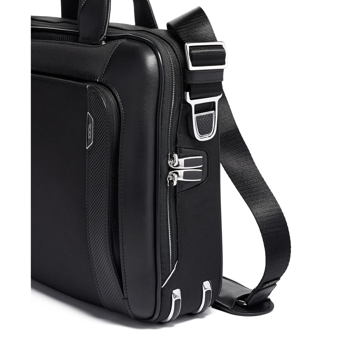 Tumi Arrive Sadler Brief