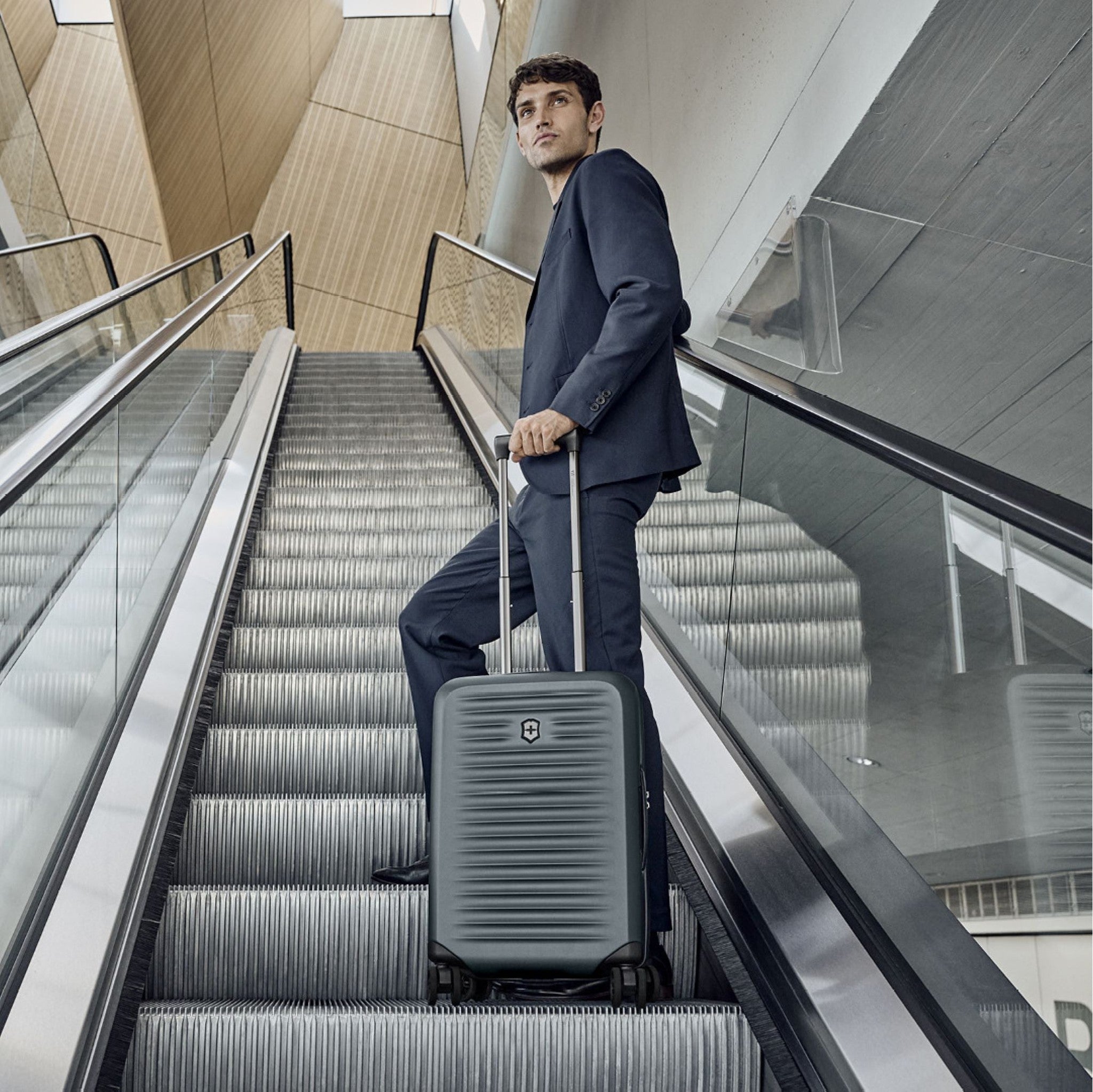 Victorinox Airox Advanced Frequent Flyer Plus Carry-On