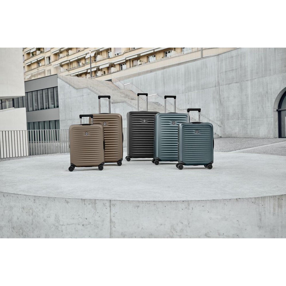 Victorinox Airox Advanced Medium Hardside Case
