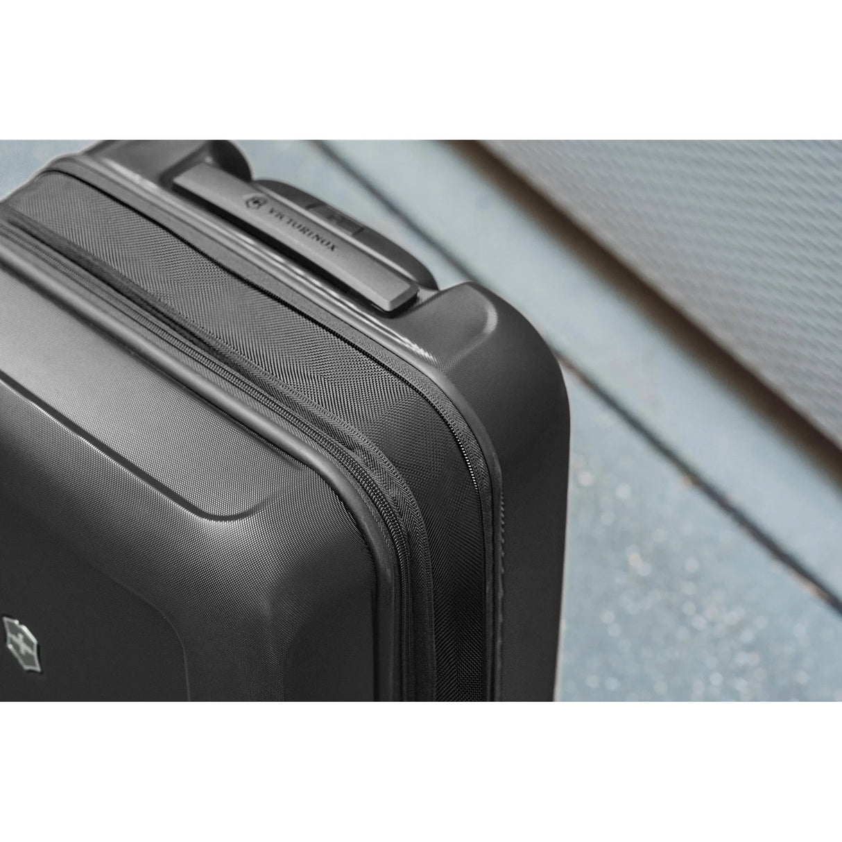 Victorinox Connex Frequent Flyer Hardside Carry-On