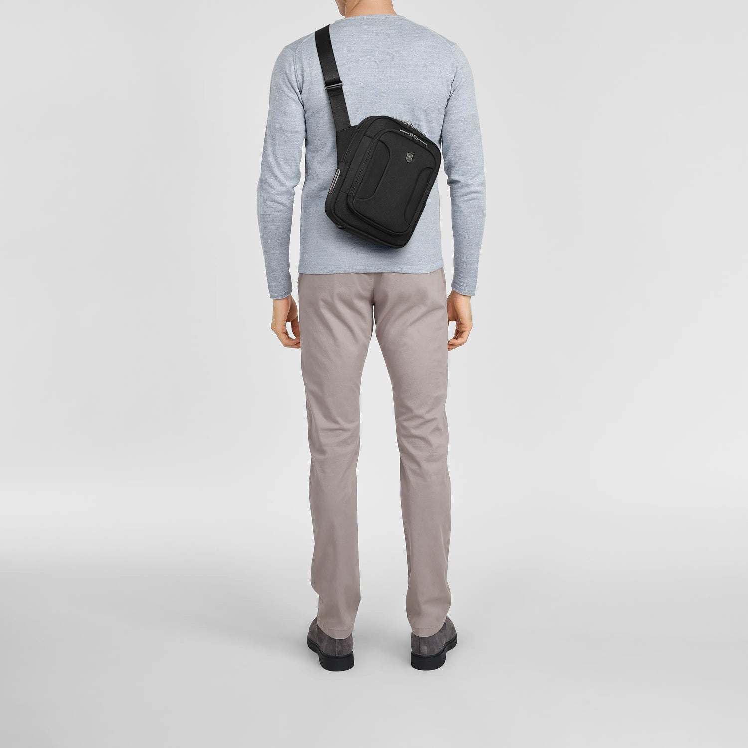 Victorinox Werks Traveler 7.0 Crossbody Tablet Bag