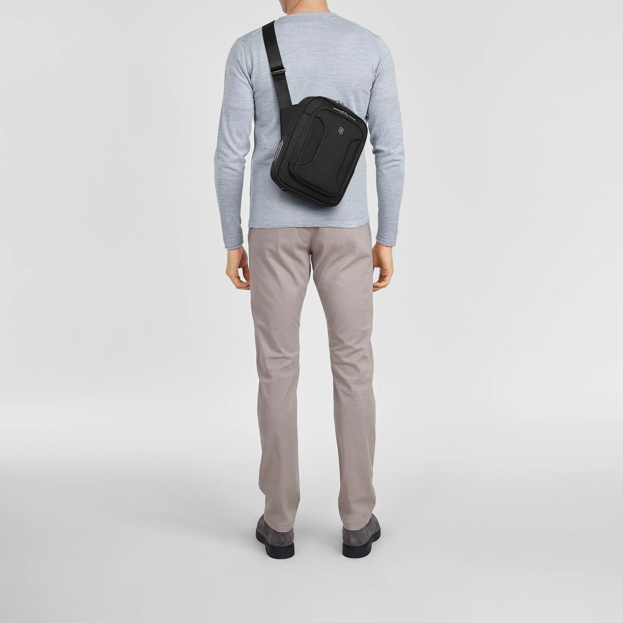 Victorinox Werks Traveler 7.0 Crossbody Tablet Bag