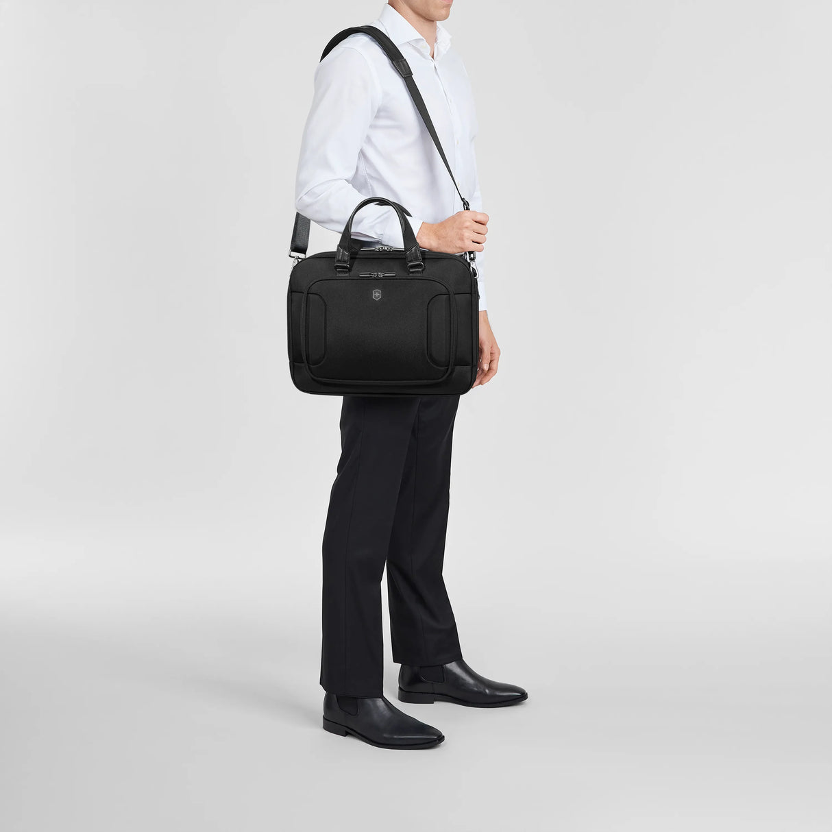 Victorinox Werks Traveler 7.0 Deluxe Laptop Briefcase