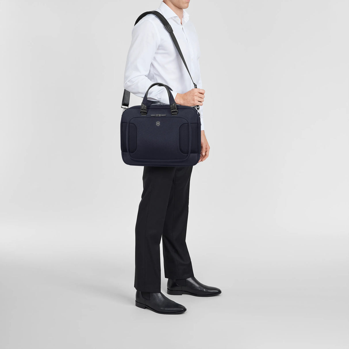 Victorinox Werks Traveler 7.0 Deluxe Laptop Briefcase