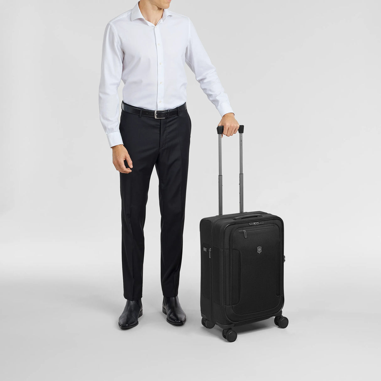 Victorinox Werks Traveler 7.0 Frequent Flyer Business Carry-On Spinner