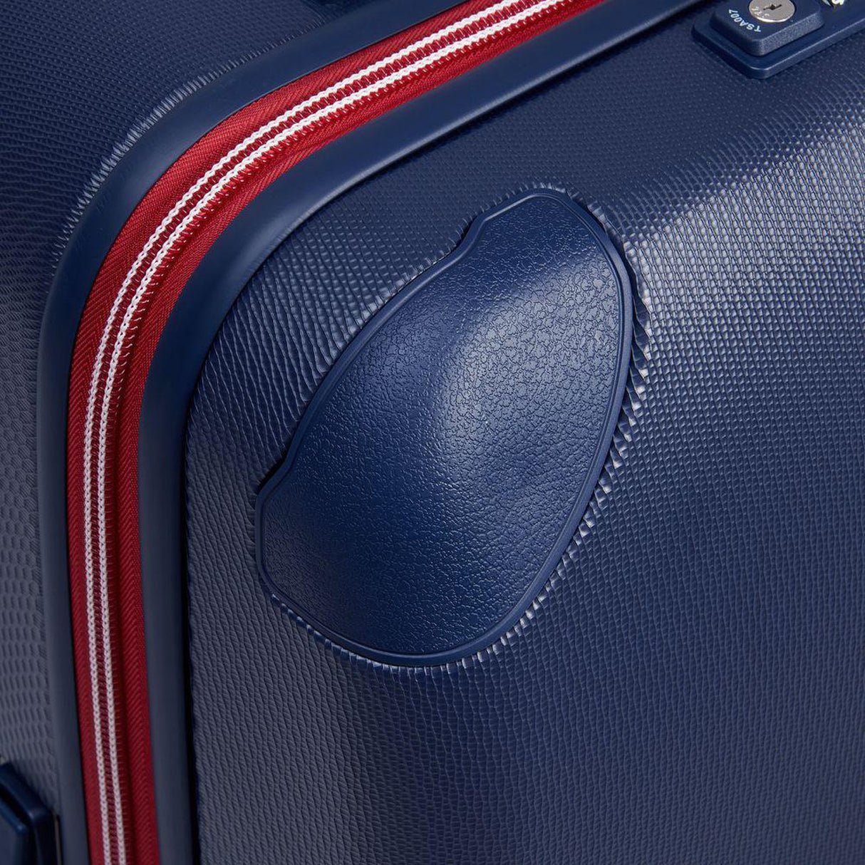 Delsey Chatelet Air 2.0 Large Spinner Carry-On