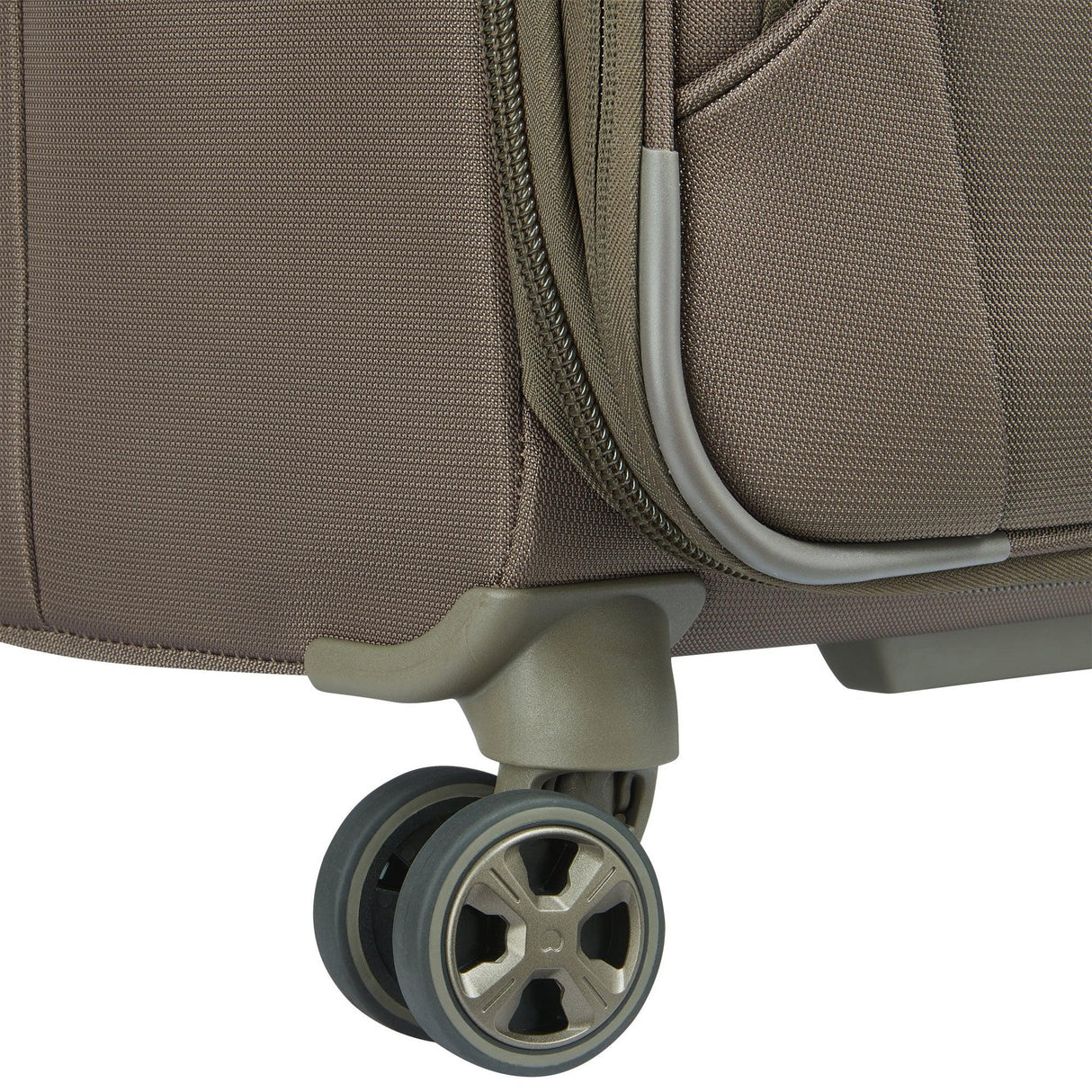 Delsey Helium DLX 25" Expandable Spinner Upright