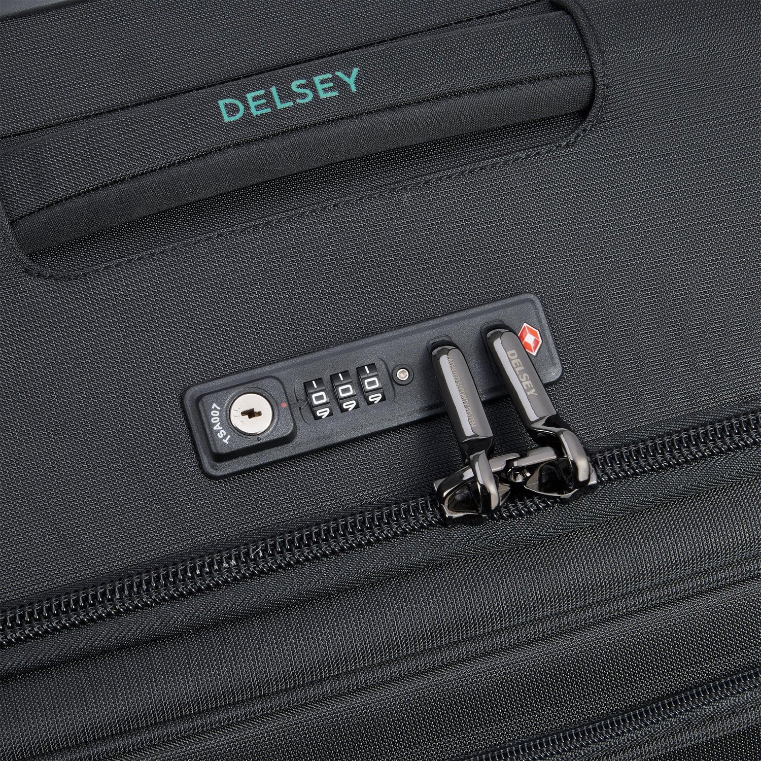 Delsey Helium DLX 29" Expandable Spinner Upright