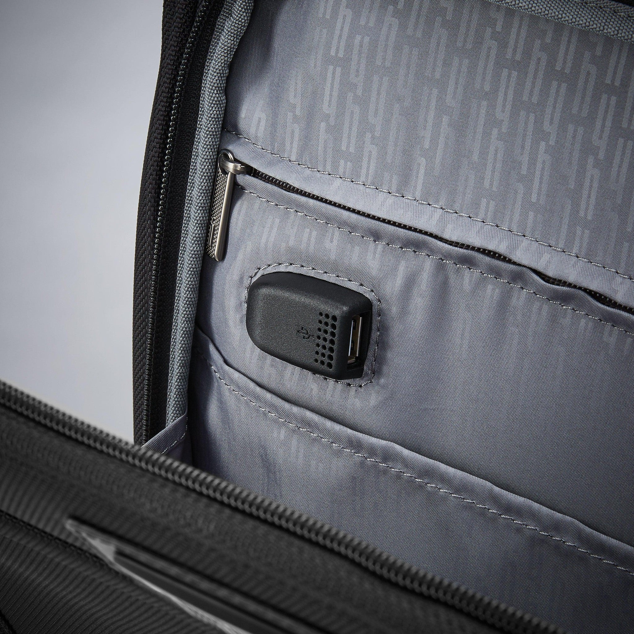 Hartmann Ratio 2 Global Carry-On Spinner