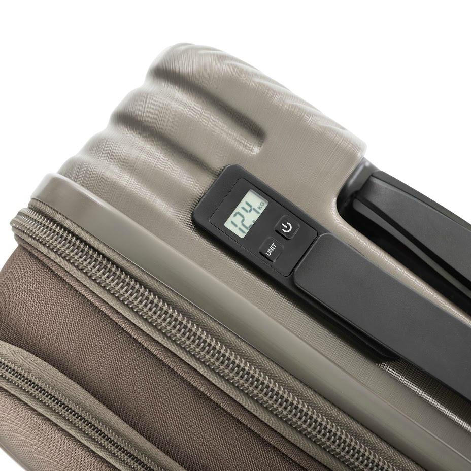 Heys America Charge-A-Weigh 2.0 26