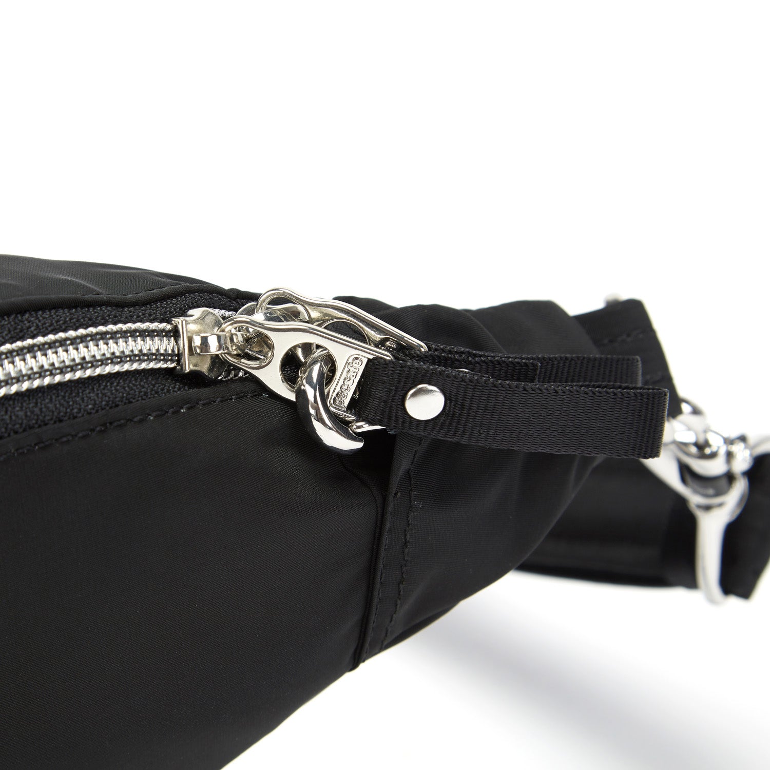 Pacsafe Stylesafe Sling Pack