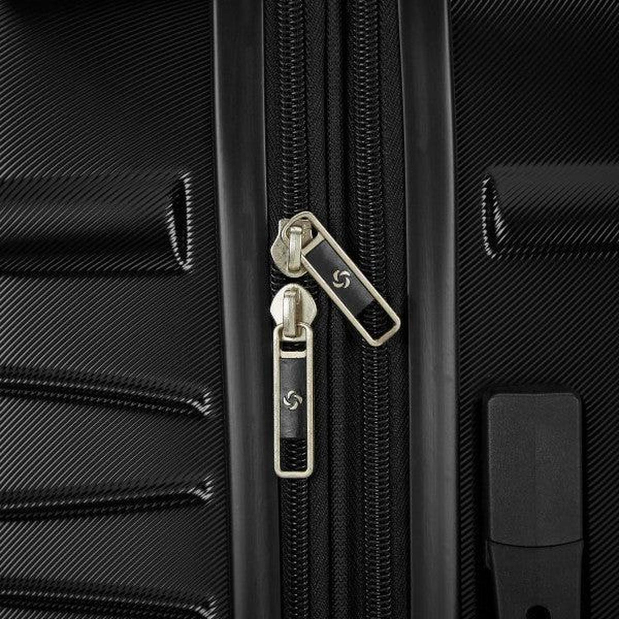 Samsonite Evolve SE Carry-On Spinner