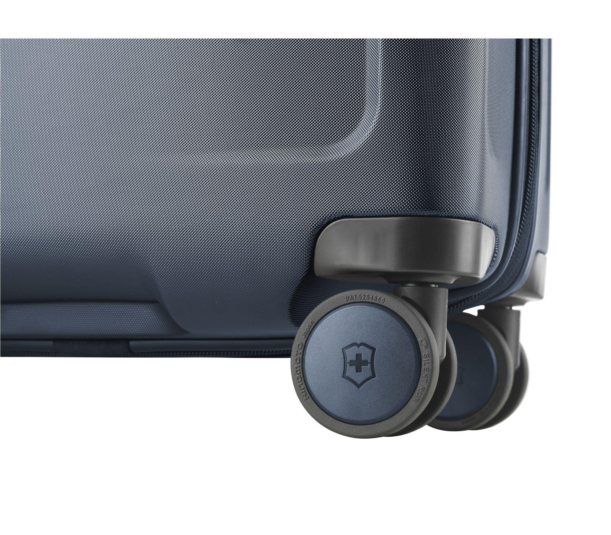 Victorinox Connex Global Hardside Carry-On