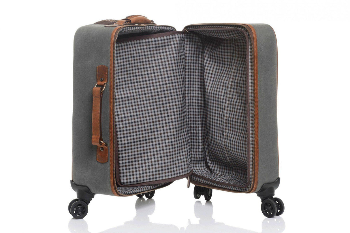 Korchmar Classics 22" Wheeled Carry-On