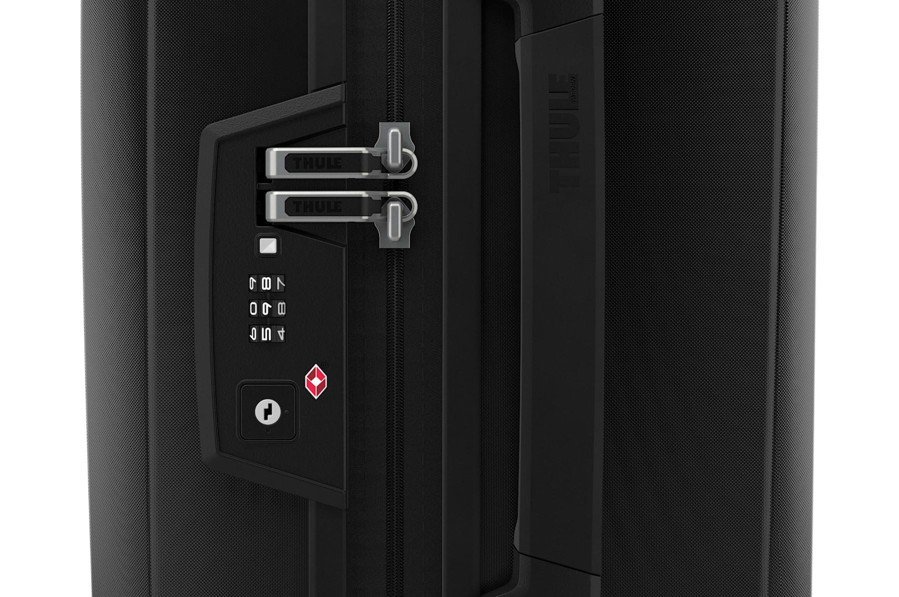 Thule Luggage Revolve 30