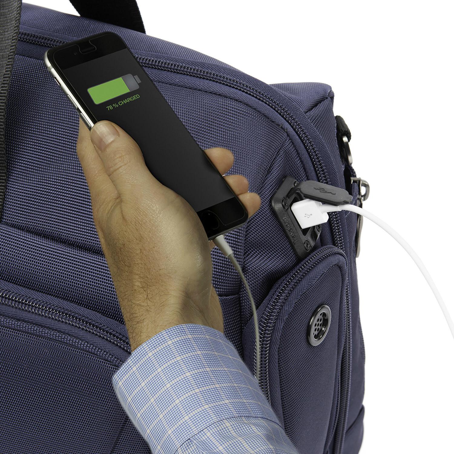 Travelpro Crew 11 Carry-On Smart Duffel-Luggage Pros