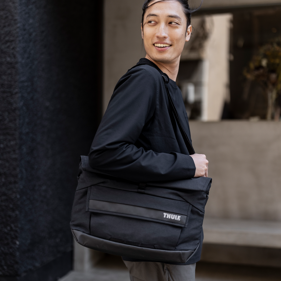 Thule Paramount messenger 14L