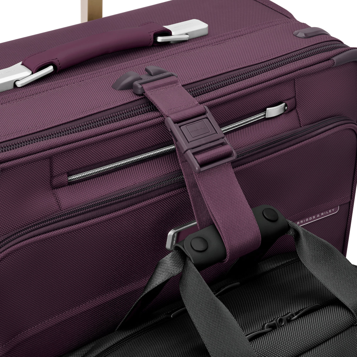 Briggs & Riley Baseline Compact 24" Checked Expandable Spinner