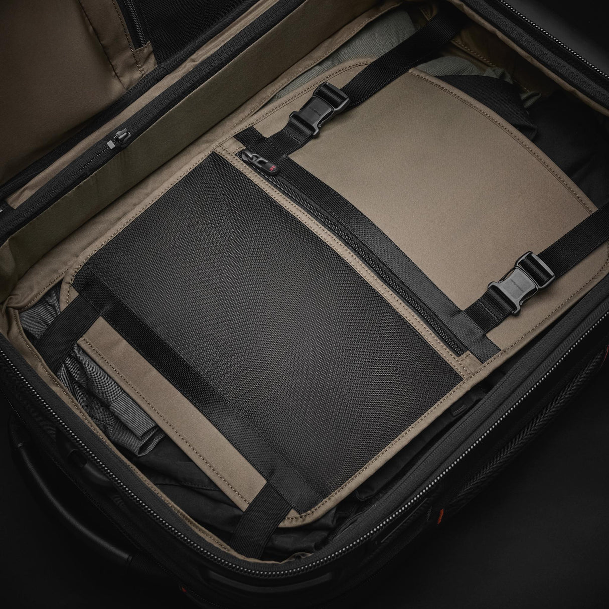 Briggs & Riley ZDX 2.0 Global Carry-On Expandable Spinner