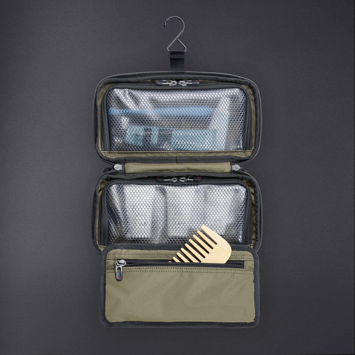 Briggs & Riley ZDX 2.0 Hanging Toiletry Kit