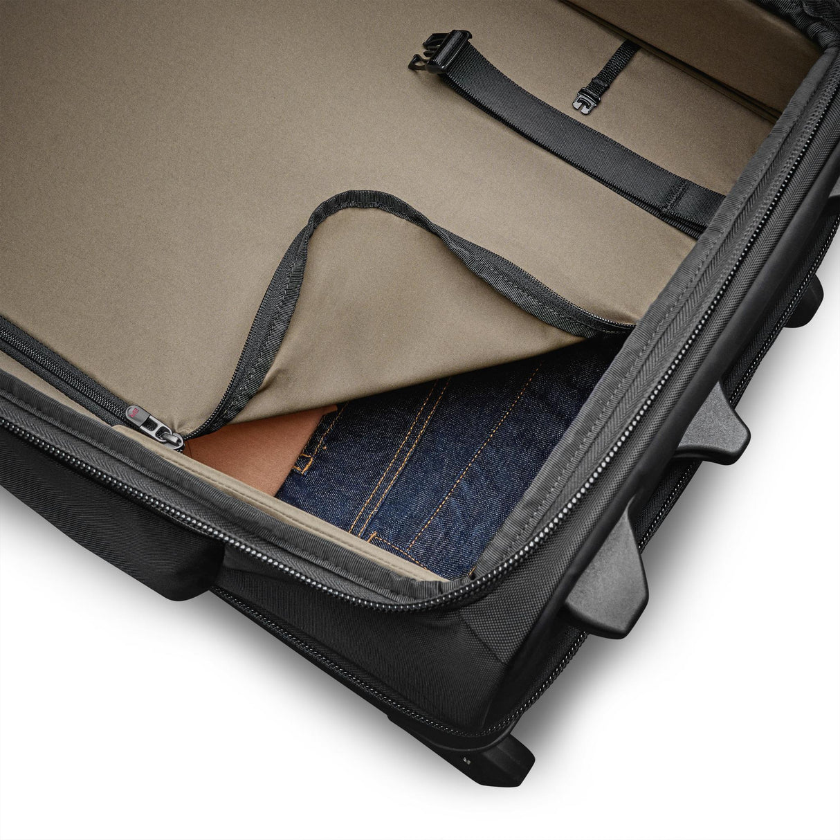 Briggs & Riley ZDX 2.0 Medium Upright Duffle