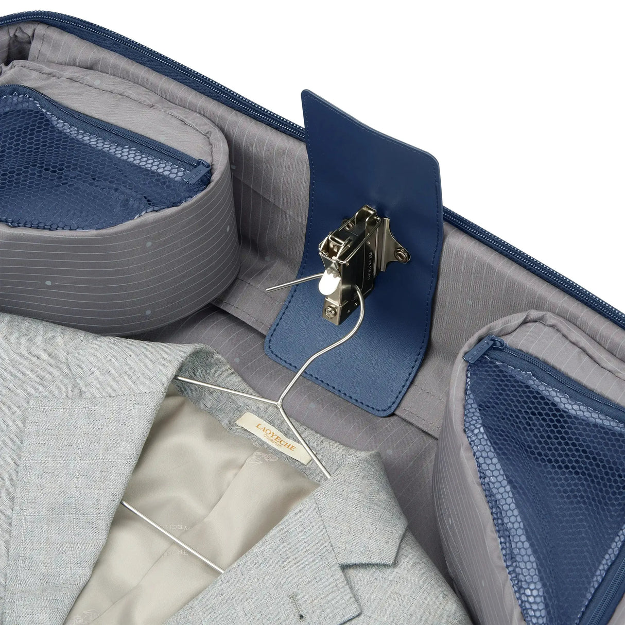 Delsey Helium DLX Spinner Garment Bag