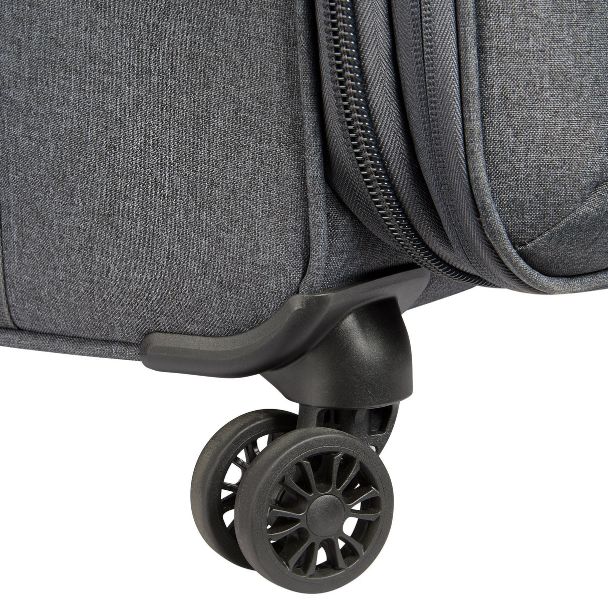 Delsey Maubert 2.0 28" Expandable Spinner Upright