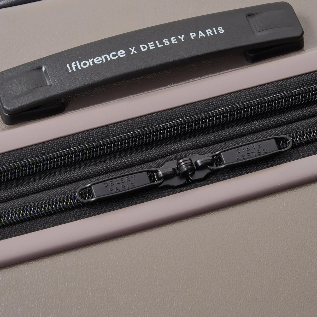 Delsey florence by mills Catch Flights Large Expandable Spinner