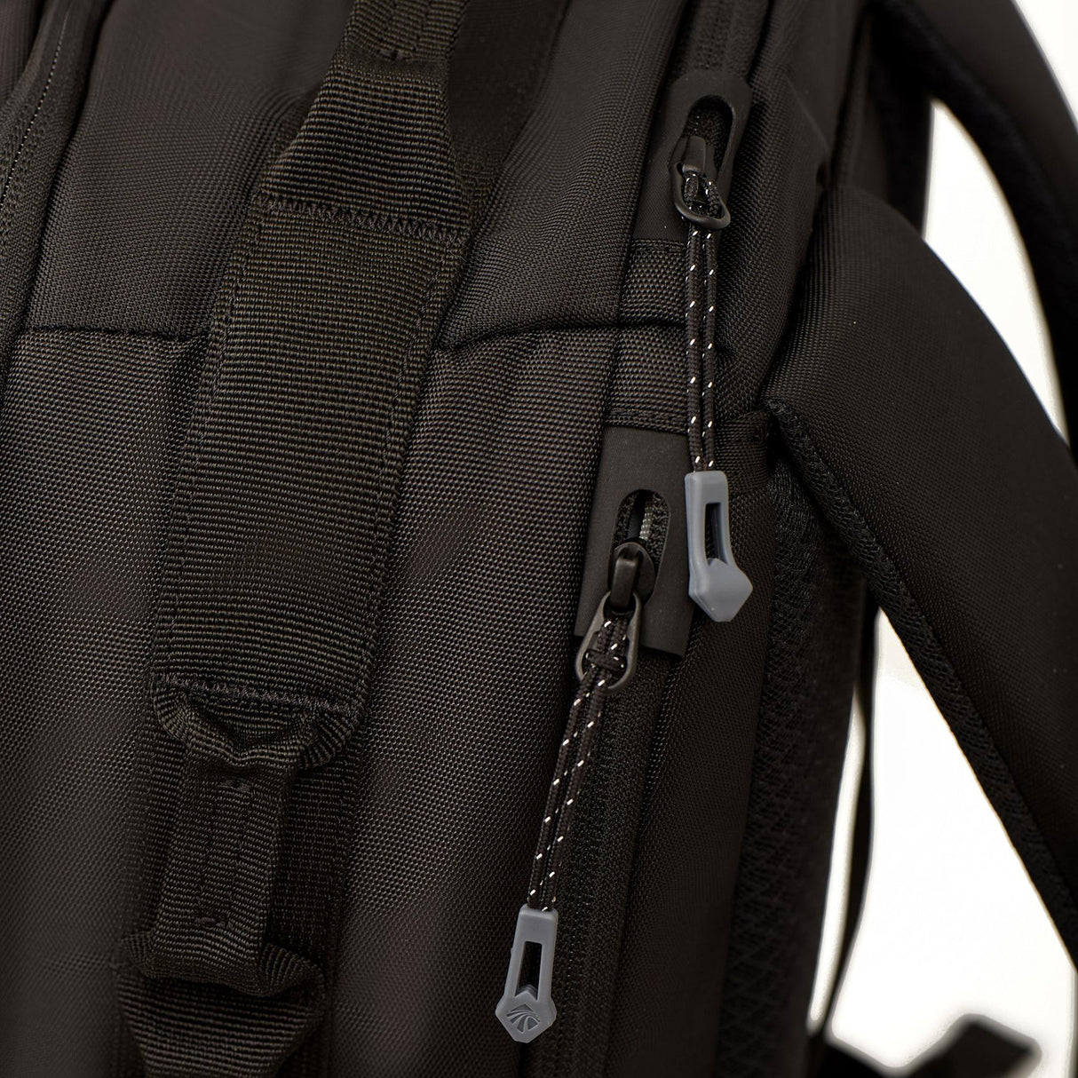 Eagle Creek Tour Lite Travel Pack 28L