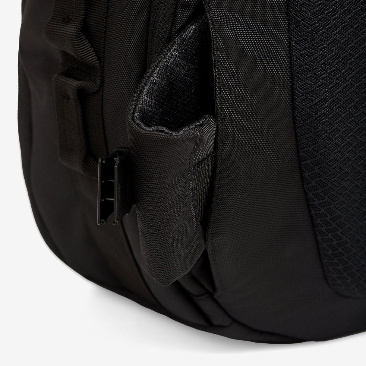 Eagle Creek Tour Lite Travel Pack 38L