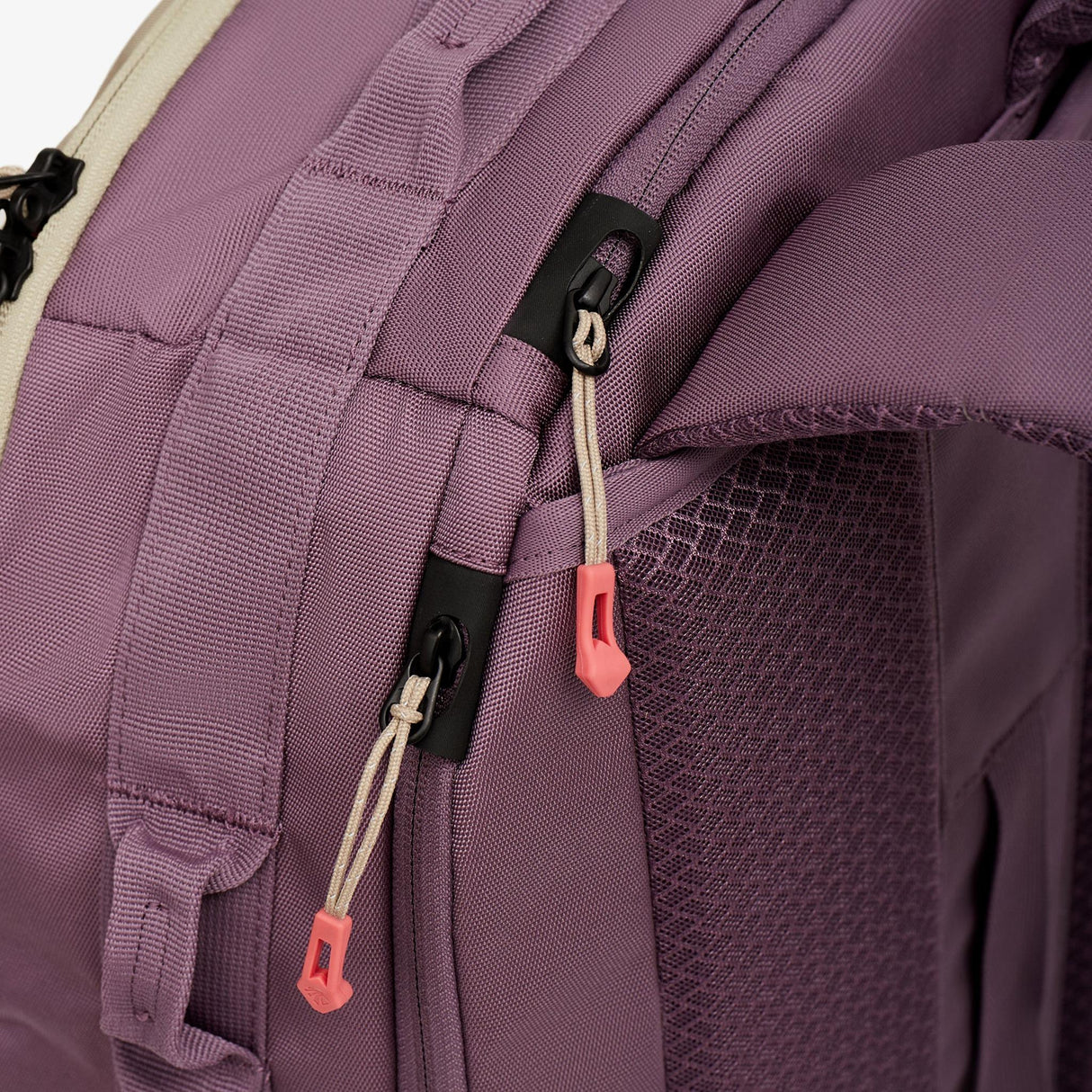 Eagle Creek Tour Lite Travel Pack 38L