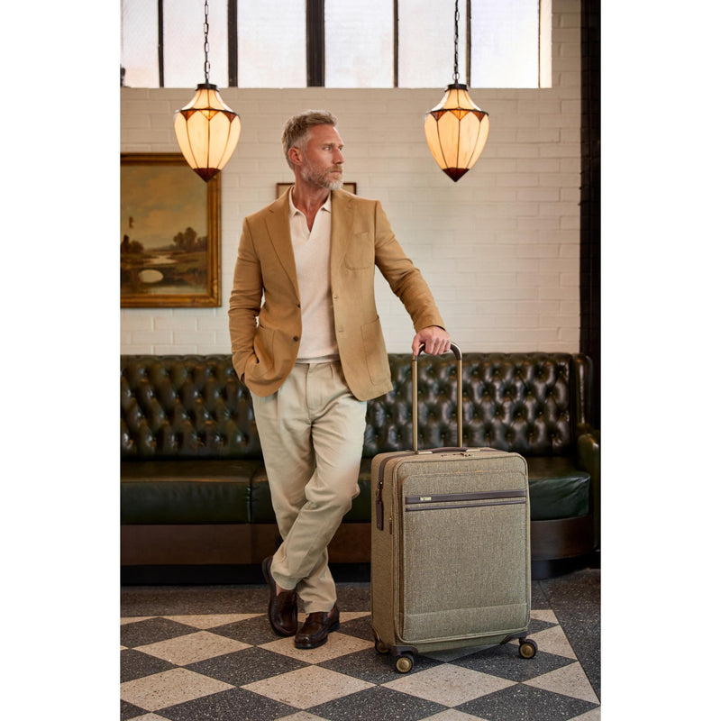 Hartmann Tweed Medium Journey Expandable Spinner