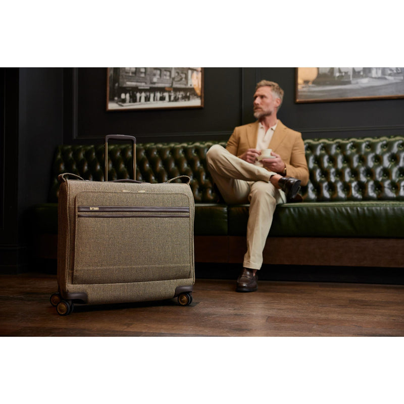 Hartmann Tweed Spinner Garment Bag